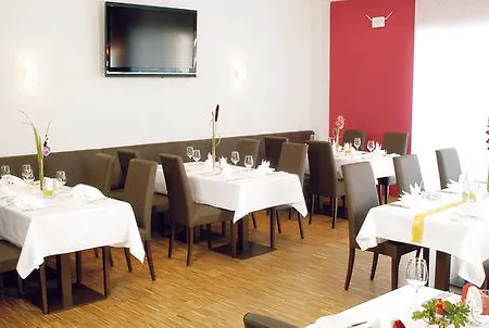 Acantus Apartment